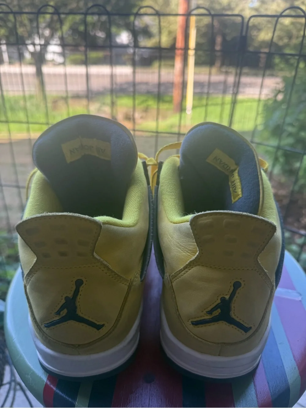 Air Jordan 4 Retro Lightning 2021